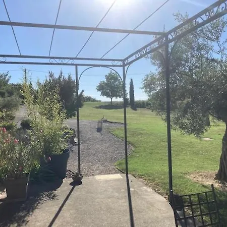 度假居 Petite Maison De Charme En Luberon *