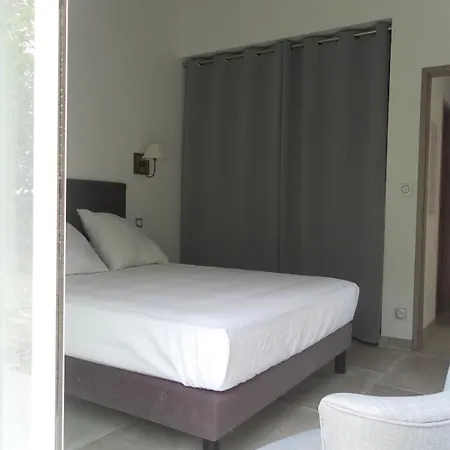 度假居 Petite Maison De Charme En Luberon *